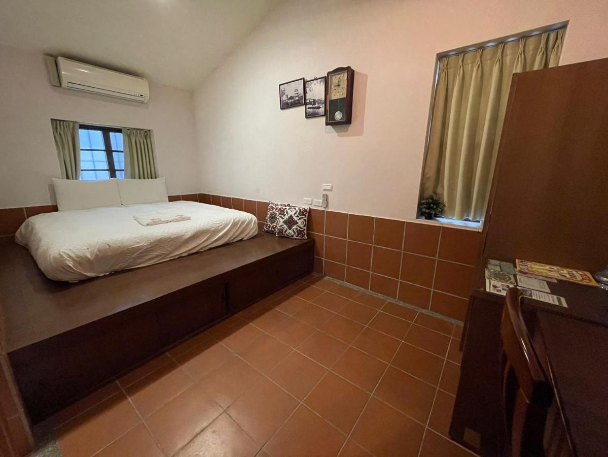 左營蓮潭郭家百年古厝 Otel Kaohsiung Dış mekan fotoğraf